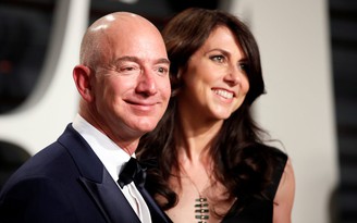 Hậu ly hôn, tỉ phú Jeff Bezos sắp chuyển 38 tỉ USD cho vợ cũ