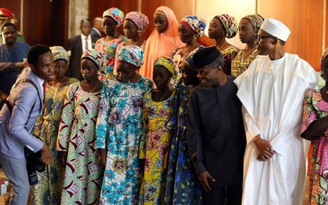 Boko Haram thả 82 nữ sinh Nigeria