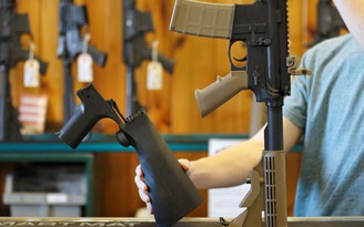 Bang Massachusetts cấm thiết bị chuyển đổi súng tự động