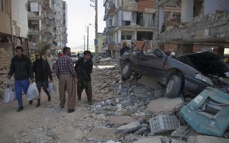 Động đất thảm khốc, hơn 400 người chết ở Iran