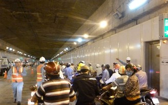 Hầm vượt sông Sài Gòn tạm ngưng hoạt động
