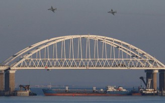 Crimea dậy sóng vì tàu chiến Nga - Ukraine