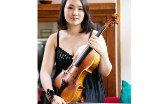 Tiếng đàn viola của nghệ sĩ gốc Việt 'đi' khắp thế giới