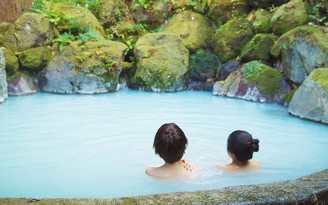 Đi Nhật Bản tắm suối nước nóng trong mùa đông cần lưu ý gì?