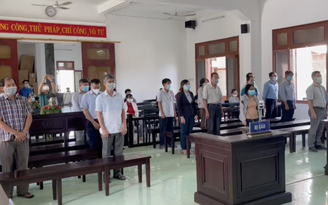Phúc thẩm vụ lộ đề thi công chức ở Phú Yên: Y án sơ thẩm 9 bị cáo