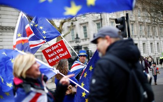 Người Anh hết muốn rời EU?