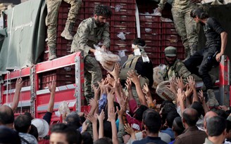 Bất chấp Mỹ cấm vận, Thổ Nhĩ Kỳ tăng cường tấn công Syria