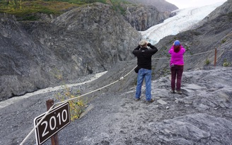 Sông băng Alaska tan nhanh kỷ lục, giới khoa học báo động dấu hiệu 'cực kỳ xấu'