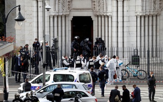 Tấn công bằng dao ở nhà thờ Pháp, 1 người bị cắt cổ