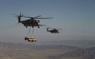 'Siêu ngựa thồ' trực thăng CH-53 của thủy quân lục chiến Mỹ mạnh cỡ nào?
