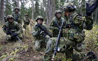 Nhật Bản sắp tập trận bộ binh lần đầu với Mỹ, Pháp