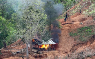 Chính biến Myanmar khơi lại mồi lửa chiến sự gần biên giới Thái Lan