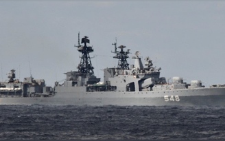 10 chiến hạm Nga, Trung Quốc cùng đi qua eo biển Nhật Bản