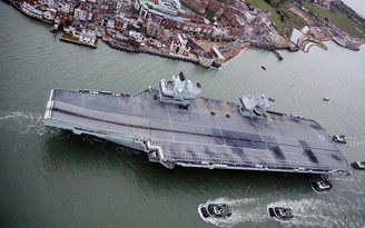 Cột mốc lớn sau chuyến viễn du đầu tiên của tàu sân bay Anh HMS Queen Elizabeth