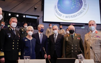 Nga, NATO vẫn chưa có điểm chung sau cuộc họp 4 tiếng