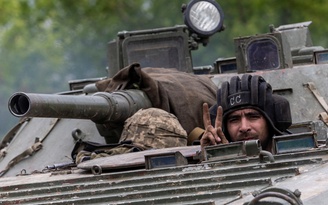 Chiến sự dữ dội tại Donbass, vì sao có binh sĩ Ukraine không muốn đàm phán hòa bình?