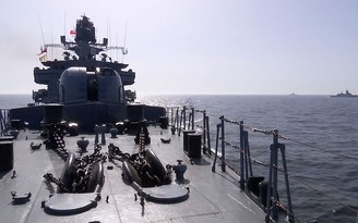Xem tàu chiến Nga ra biển Baltic tập trận giữa căng thẳng với NATO