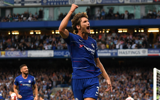 Marcos Alonso giúp Chelsea thắng nghẹt thở Arsenal