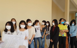 Ngày vui thiếu nụ cười của 57 người hết hạn cách ly ở Đà Nẵng