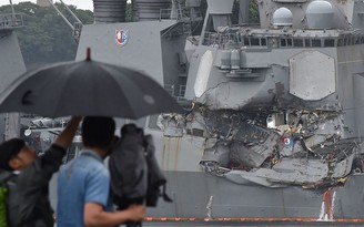 Mỹ xác nhận 7 thủy thủ thiệt mạng trong vụ chiến hạm va chạm tàu hàng