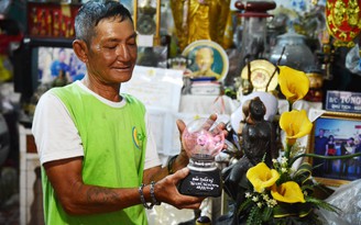 ‘Phù thủy rác thải' với kho ve chai độc nhất khiến người Sài Gòn giật mình