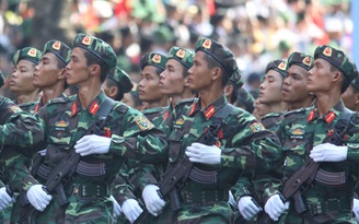 Chùm ảnh duyệt binh tại lễ kỷ niệm thống nhất đất nước