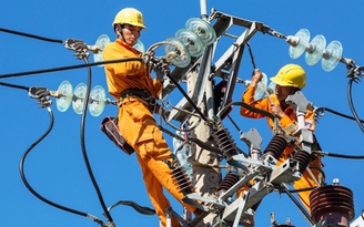 Vì sao Bộ Công thương đề xuất nhập khẩu điện từ Lào?