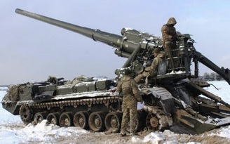 Xung đột Ukraine khẳng định vị thế 'thần chiến tranh' của pháo binh