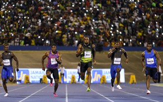 Xúc động: Usain Bolt thắng cuộc đua cuối cùng tại quê nhà