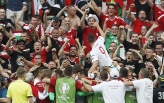 Hungary hạnh phúc với niềm vui cuối trận