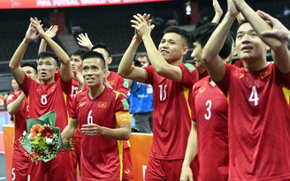 HLV Phạm Minh Giang, Đoàn Phát và Văn Hiếu kể về chiến tích của tuyển futsal Việt Nam!