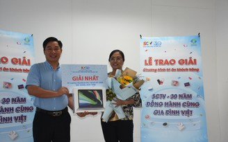 SCTV trao giải Nhất cho khách hàng trúng thưởng