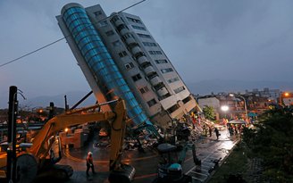 Tuyển futsal Việt Nam 'tháo chạy' trước cơn động đất mạnh ở Đài Loan