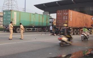 Người đàn ông Úc chết trên Xa lộ Hà Nội vì tai nạn