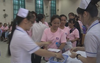 8.3: Tầm soát ung thư vú miễn phí cho hơn 350 phụ nữ
