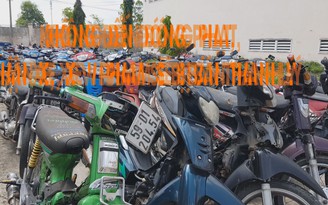 Choáng với kho hàng ngàn xe máy “sắt vụn” không ai đến nhận của CSGT TP.HCM Choáng với kho hàng ngàn xe máy “sắt vụn” không ai đến nhận của CSGT TP.HCM