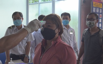 Đo thân nhiệt toàn bộ khách đến ga Sài Gòn để phòng virus corona