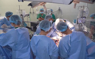 Huy động 200 nhân viên y tế ghép tạng cứu sống 8 người đang “cận kề cái chết”