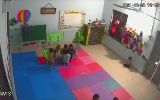 Bé gái 2 tuổi ở Bắc Giang bị nhiều bạn cùng lớp đấm đá, đánh đập