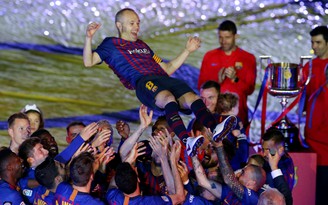 Barcelona chia tay Iniesta bằng chiến thắng trước Sociedad