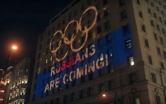 CĐV Nga trình diễn ánh sáng 3D độc đáo để phản đối WADA