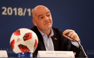 Chủ tịch FIFA nhận đòn pháp lý từ Thụy Sĩ về âm mưu 'đâm sau lưng' Platini