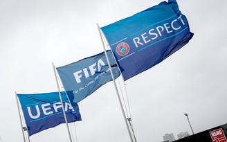 LĐBĐ Nga chuẩn bị các vụ kiện mới chống lại UEFA và FIFA