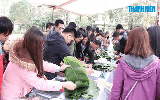 Du học sinh nước ngoài thích thú đón Tết sớm tại Việt Nam