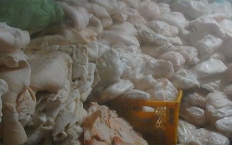 Phát hiện 20 tấn thịt heo không rõ nguồn gốc tại Bình Chánh