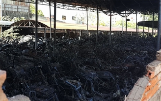 Cháy kho xe vi phạm Công an TP. Biên Hòa, thiêu rụi hơn 100 xe máy