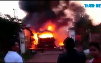 Xe khách Nghệ An cháy tại Lào, một người chết, 3 người bị thương nặng