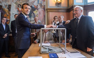 Nước Pháp lại đi bầu