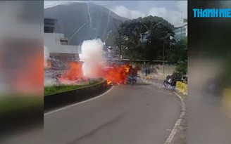 Đánh bom ở Venezuela, hai cảnh sát bị thương