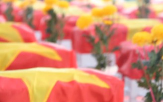 Truy điệu, an táng các liệt sĩ hi sinh trong sân bay Biên Hòa